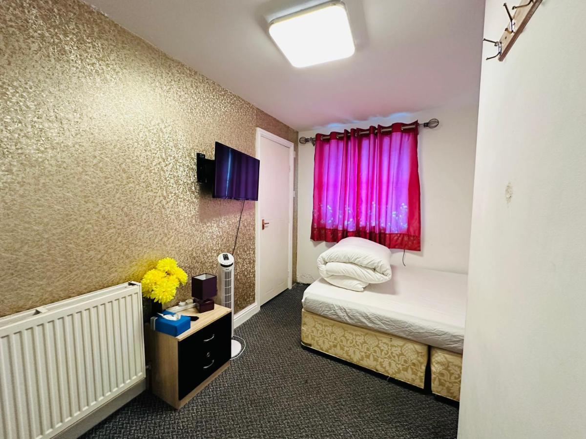 Unique Private Rooms Bolton Exteriér fotografie