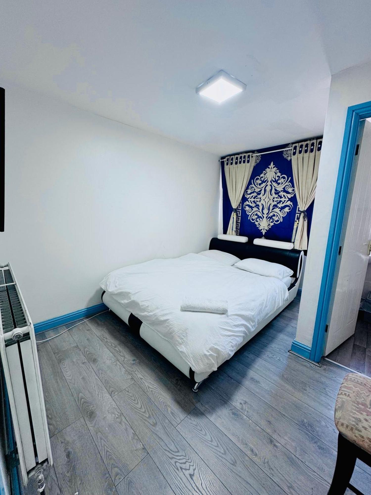 Unique Private Rooms Bolton Exteriér fotografie